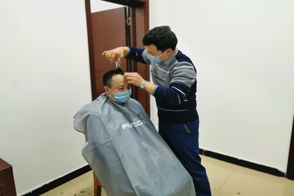 1582962367778767.jpg 附件一:理發(fā)現(xiàn)場(chǎng).jpg